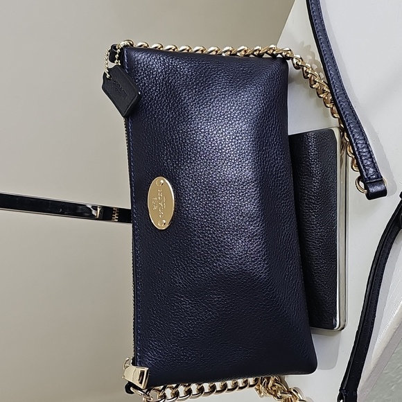 COACH Quinn Navy/Goldtone Hardware Pebbled Leather Chain Strap Crossbody EUC - Picture 3 of 16